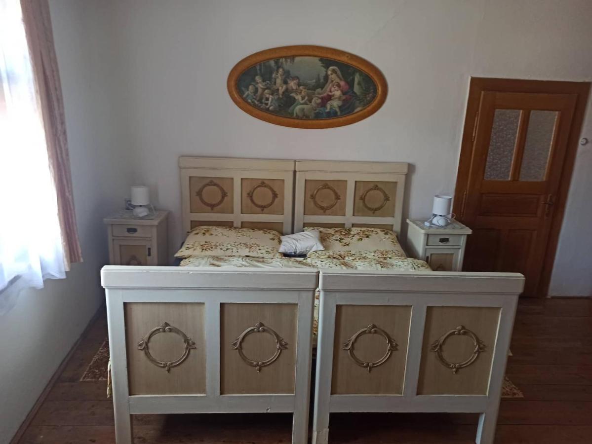Apartman Menany エクステリア 写真