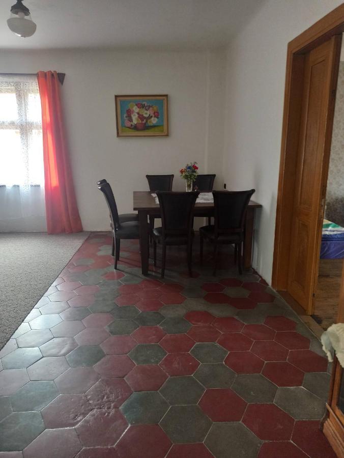 Apartman Menany エクステリア 写真